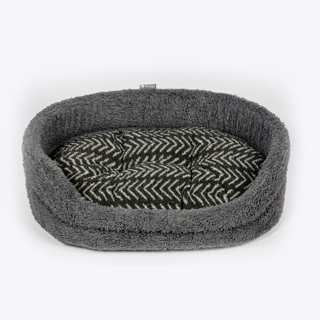 DD Fleece Charcoal Arrow Slumber Bed DD Fleece Charcoal Arrow Slumber Bed