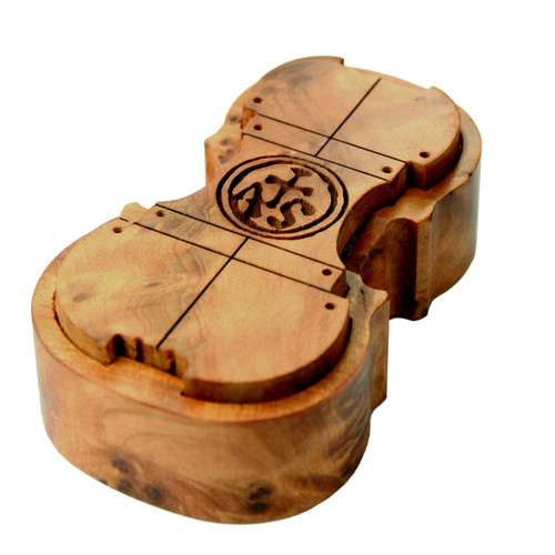 Stradivari Rosin in Violin- Shaped Box