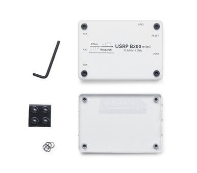 B200MINI机箱套件内容的产品图像。