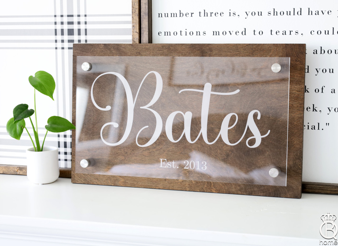  Custom Wood Name and Welcome Sign, Personalized Gifts,  Realistic Tree Slice Appearance Printed on MDF, : Handmade Products