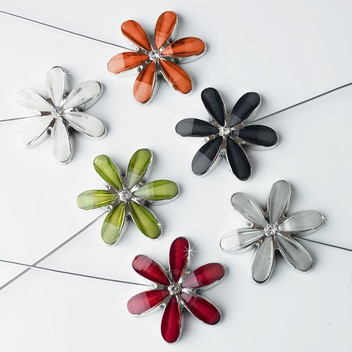 Flower Shiny Crystal Metal Magnet Tie Backs Pair