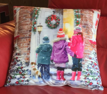 Carol Singers Winter Festive Xmas Soft Touch Filled Cushion 18" x 18" 