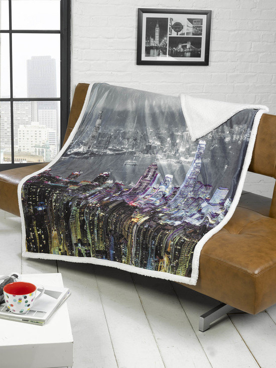 Hong Kong Skyline 100% Polyester Throw Blanket 130cm x 160cm