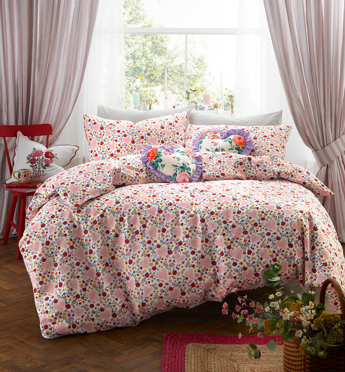 Cath Kidston Designer Bedding Floral Heart Frill Pink Candy Duvet Cover Set
