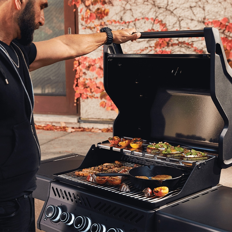 Napoleon Grill Phantom:RSE425RSIBNMK-1-PHM