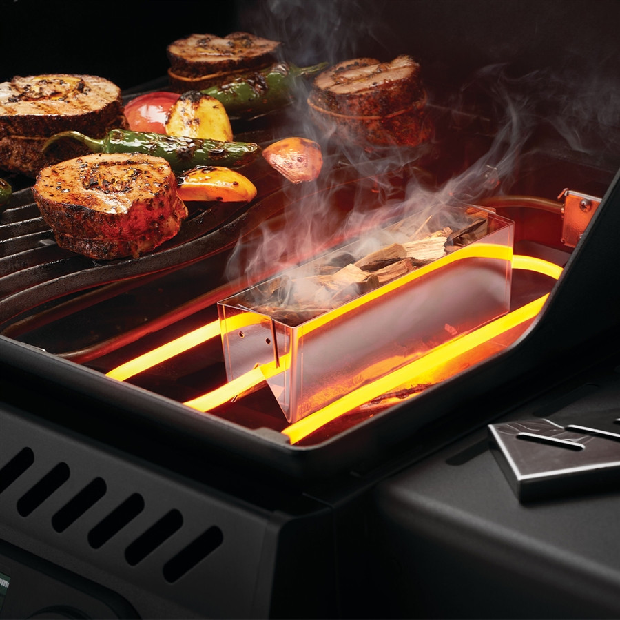 Napoleon Grill Rogue:REQ365MK