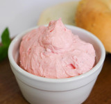 Strawberry Cream Cheese 12/8oz View Product Image