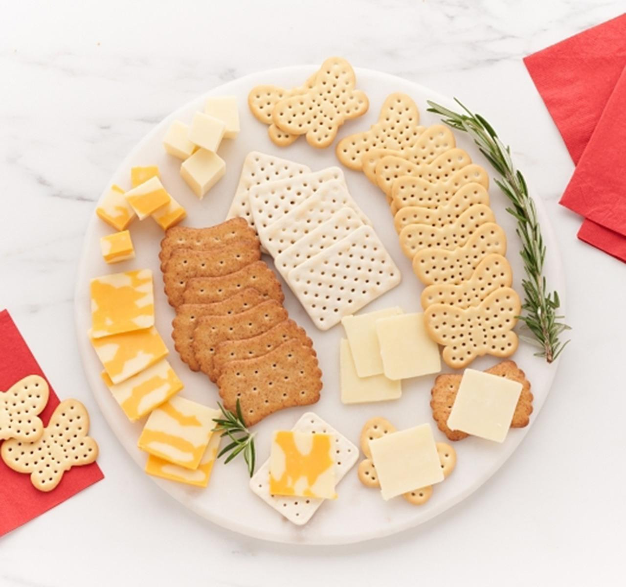 Assorted Cracker Trio 13.4lb