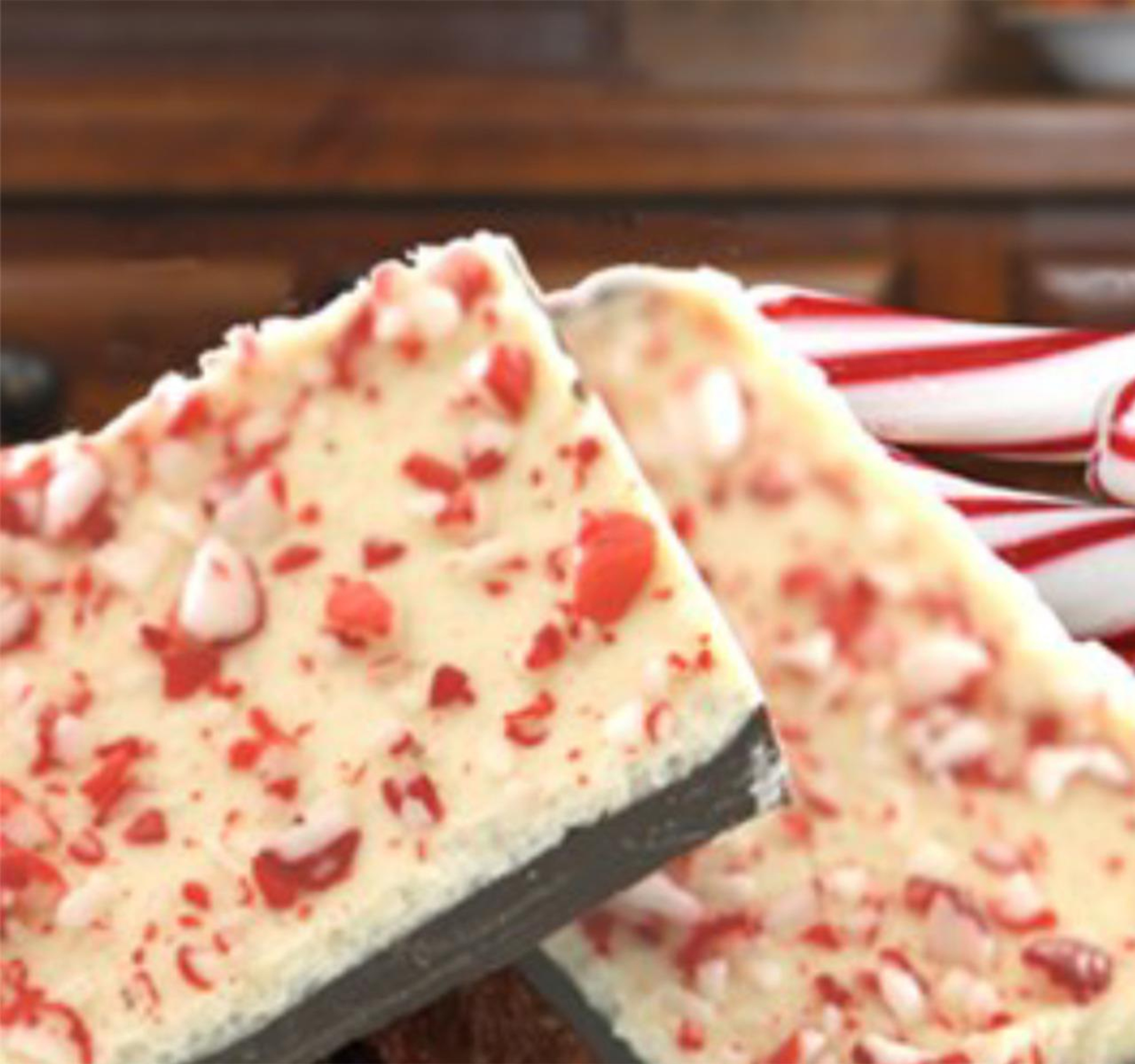 Peppermint Bark Fudge 8/12oz