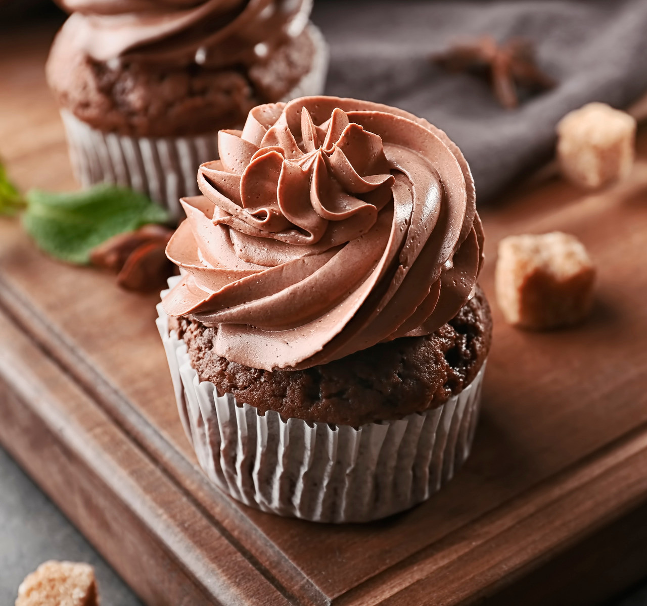 Light & Fluffy Chocolate Buttercreme Frosting 35lb