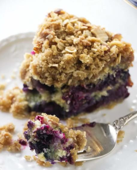Old Fashioned Blueberry Buckle