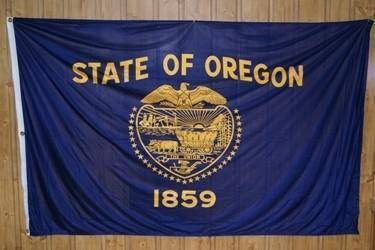Oregon Knitted Nylon 5 x 8 Flag