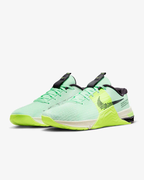 Nike Metcon 8 Men's Training Shoes Mint Foam/Volt/Ghost Green/Cave Purple (DO9328-300)
WWW.BATTLEBOXUK.COM Nike Metcon 8 Men's Training Shoes Mint Foam/Volt/Ghost Green/Cave Purple (DO9328-300)
WWW.BATTLEBOXUK.COM