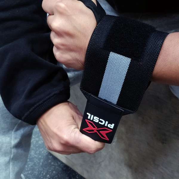 PICSIL | WRIST WRAP | BLACK
WWW.BATTLEBOXUK.COM