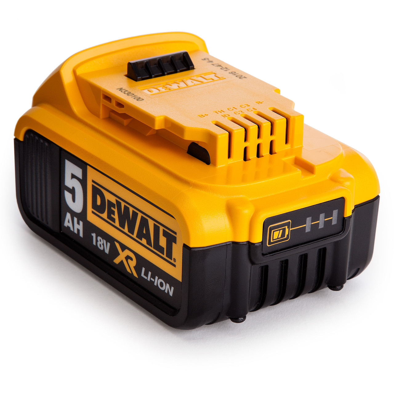 18v battery. Аккумуляторы DEWALT 18v XR. DEWALT DCB 184. АКБ DEWALT 18v 5ah. Аккумулятор ДЕВОЛТ 5 ампер.