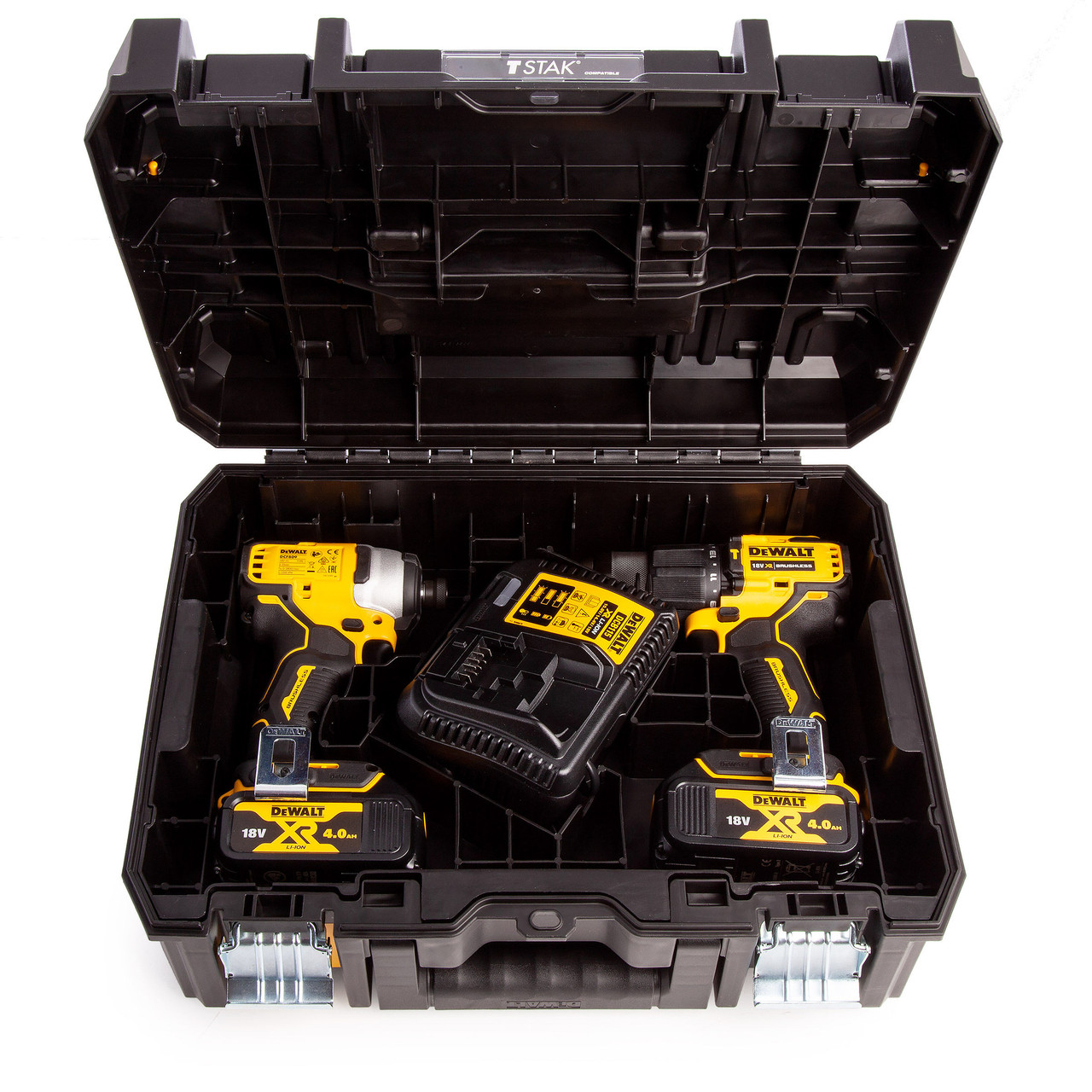 Инструмент dewalt. DEWALT XR 18v. Аккумуляторный набор DEWALT 18v. Набор инструментов DEWALT dck489d2. Набор аккумуляторного 2 инструмента девольт.