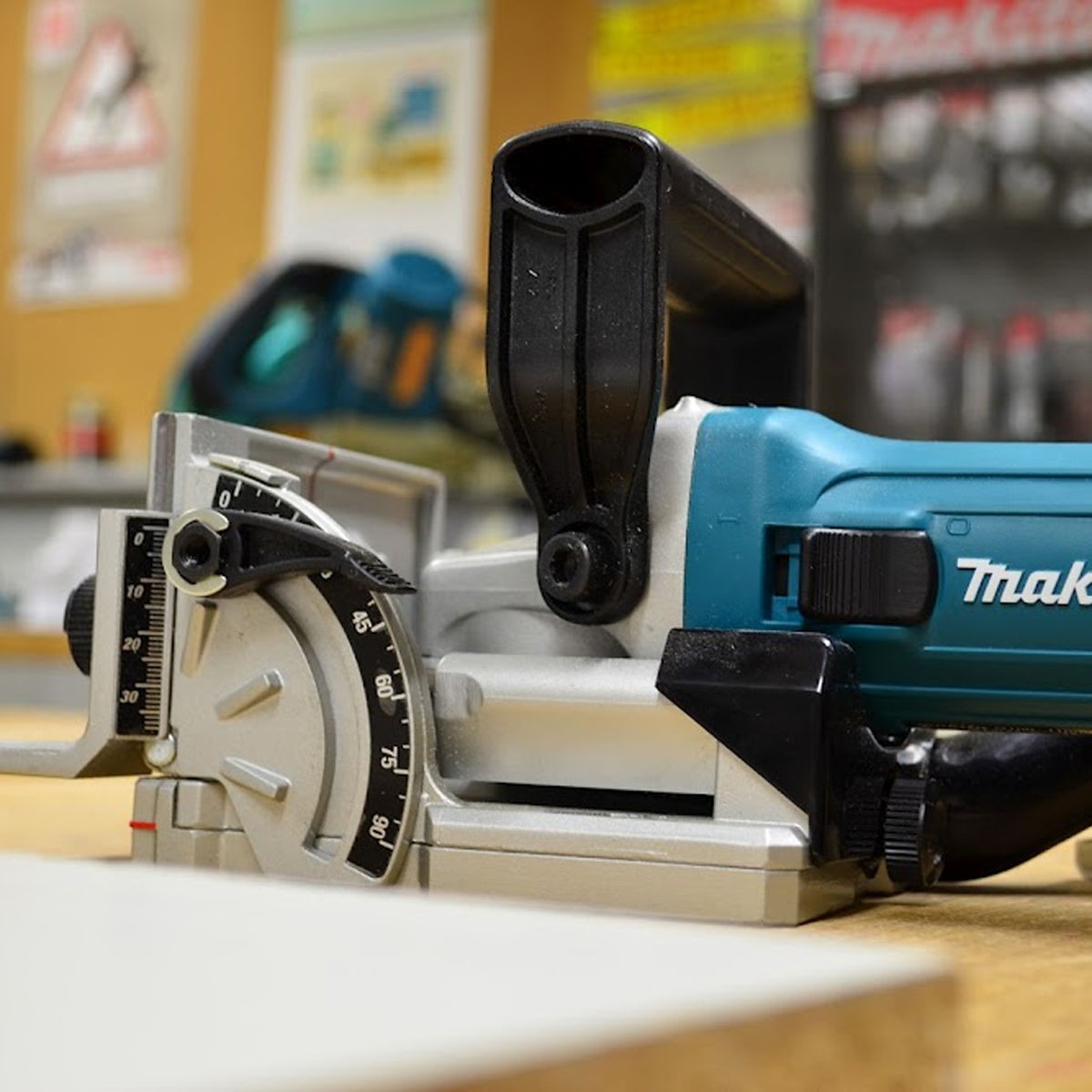 Makita PJ7000 Biscuit Jointer 700W 240V