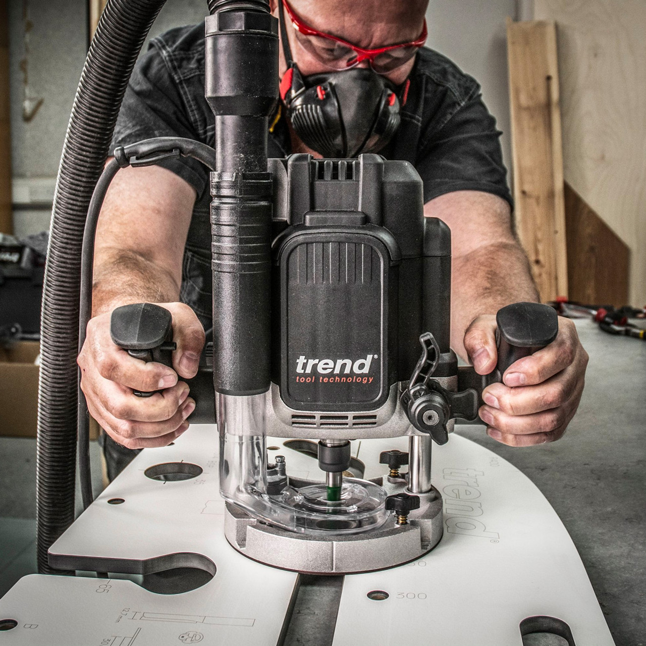 Trend T12EK Variable Speed Plunge Router 240V Toolstop