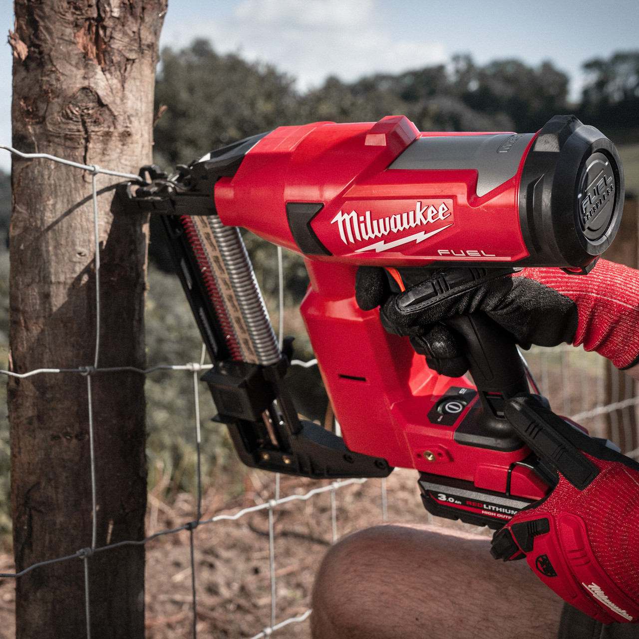 Milwaukee M18 FFUS-0C FUEL Fencing Stapler Toolstop