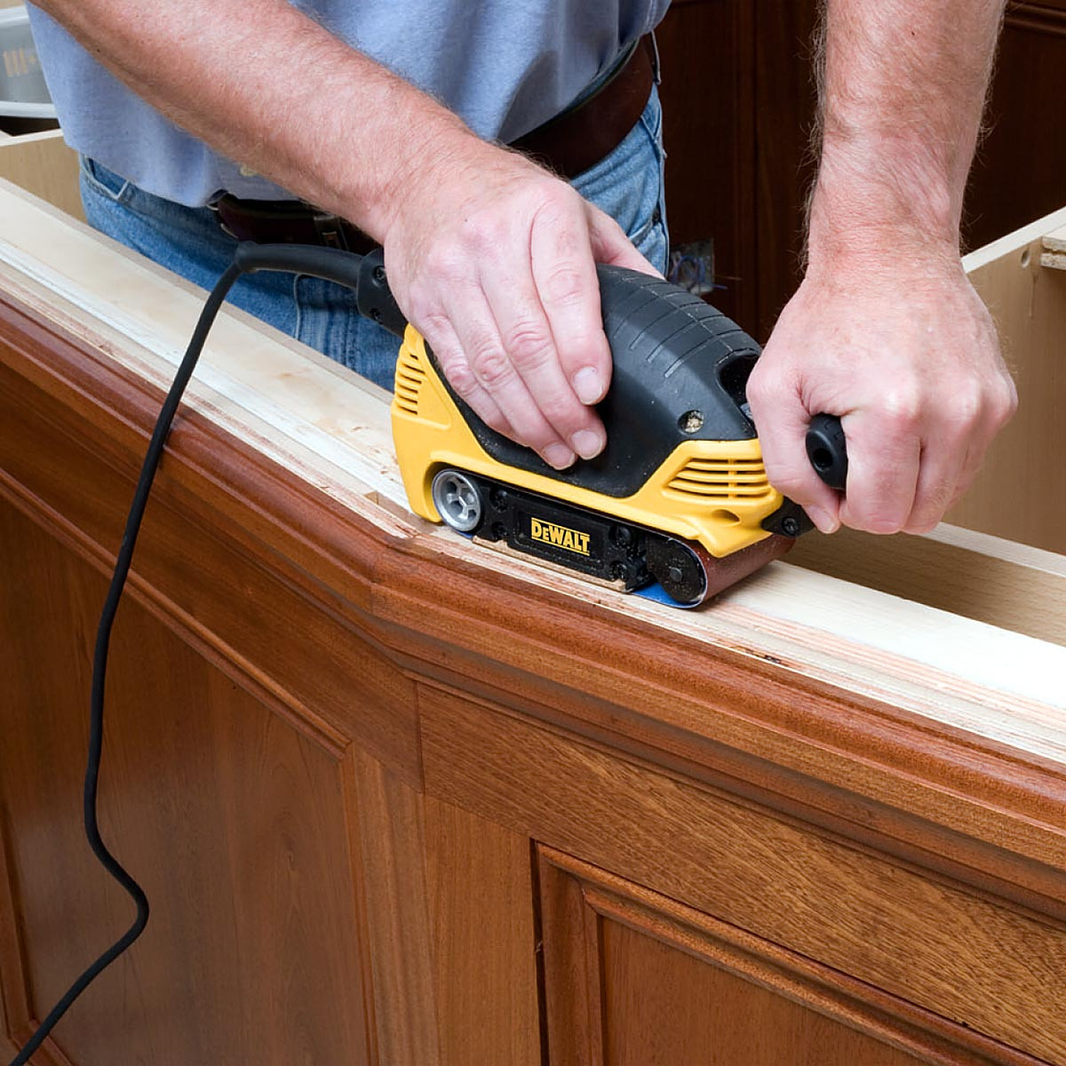 Dewalt D26480 Compact Belt Sander 240V