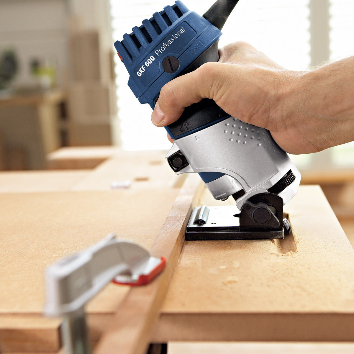 Bosch GKF600 1/4" Palm Router w/ Accessories 110V Toolstop