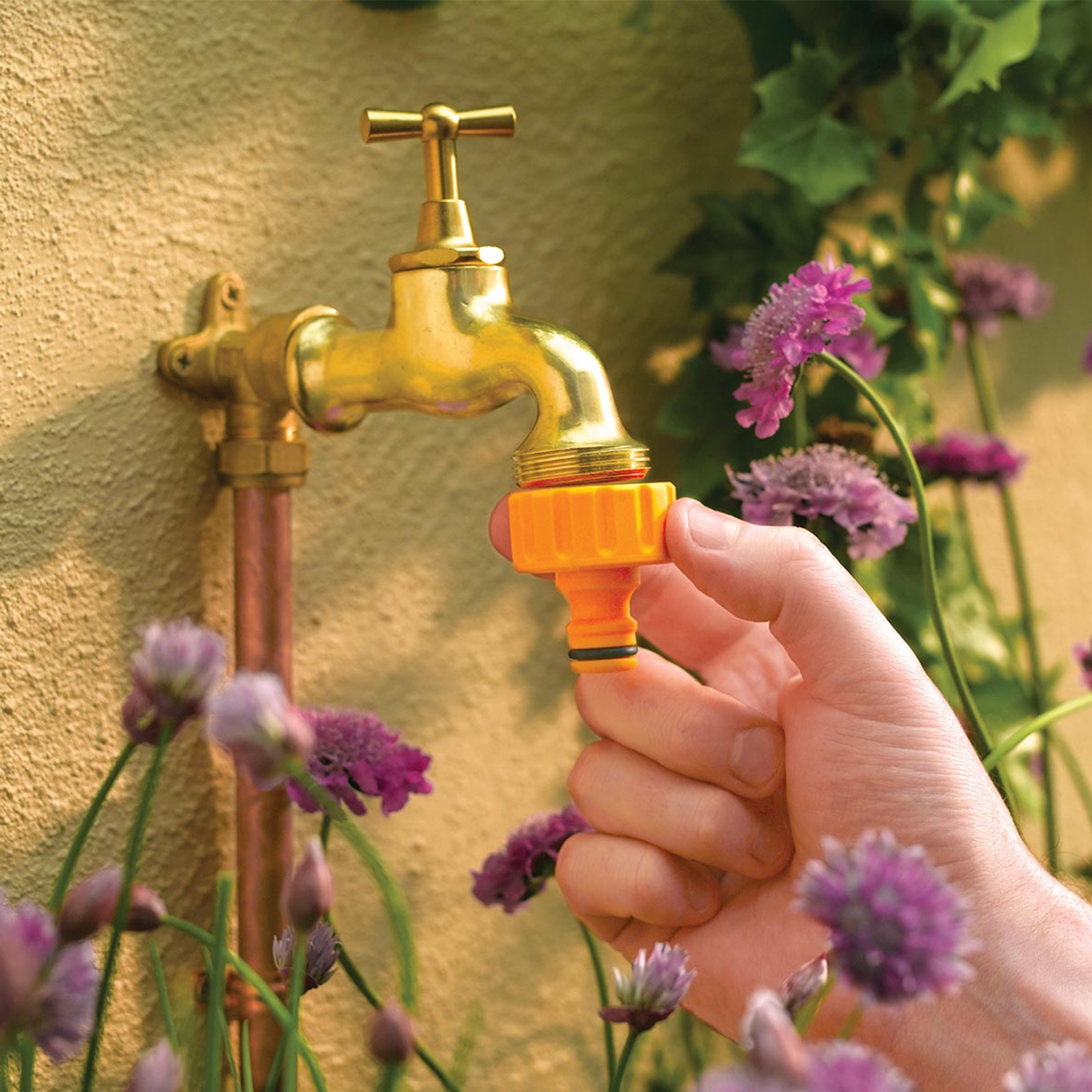 Hozelock 2158 Threaded Tap Connector 1 in/33.3mm Toolstop