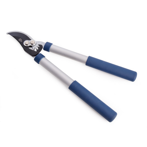 Buy Spear & Jackson 8230RS/11 Geared Mini Bypass Lopper at Toolstop Buy Spear & Jackson 8230RS/11 Geared Mini Bypass Lopper at Toolstop