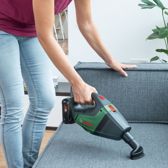 Bosch UniversalVac 18 Hand Held Vacuum Cleaner Toolstop