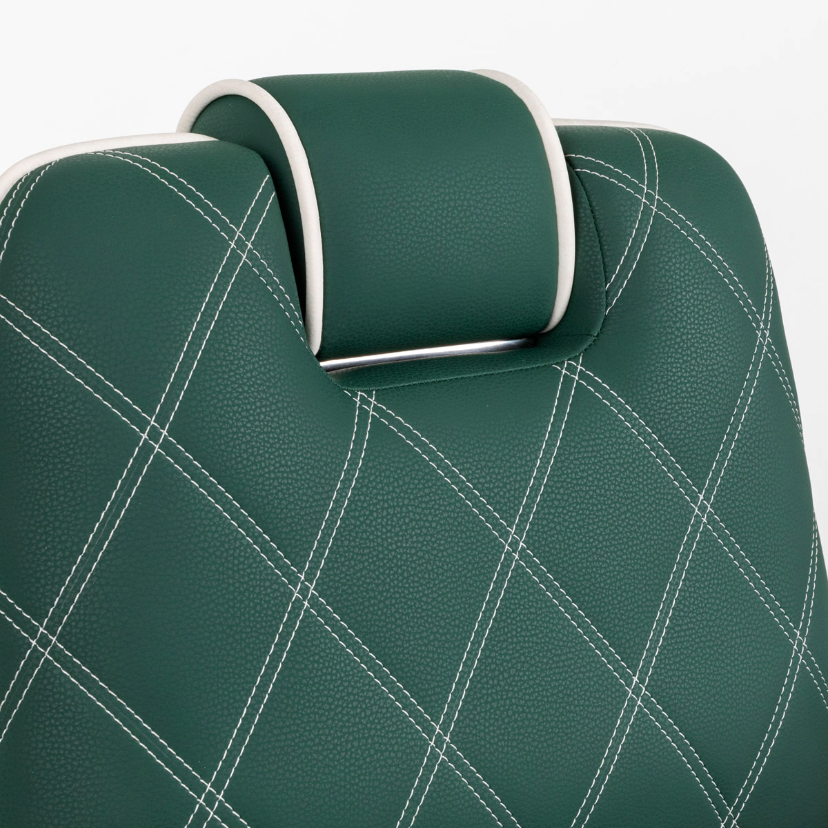 Jupiter Barber Chair with White Quilting - Made in Italy