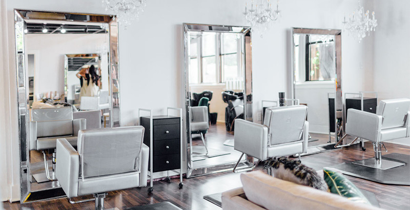 How to Use Glam Interior Design Style in Your Salon