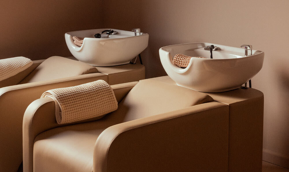 Evara shampoo systems in light cashmere in salon lifestyle setting