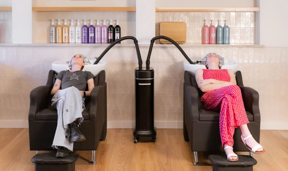 Noura Micro Mist steamer with two bark brown Avant shampoo systems