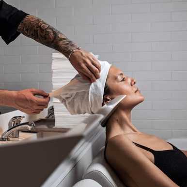 Scrummi Original Waffle Towels: White Disposable Towels for Hair