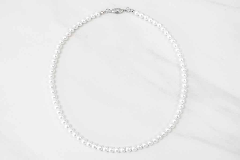 Pearl necklace plain