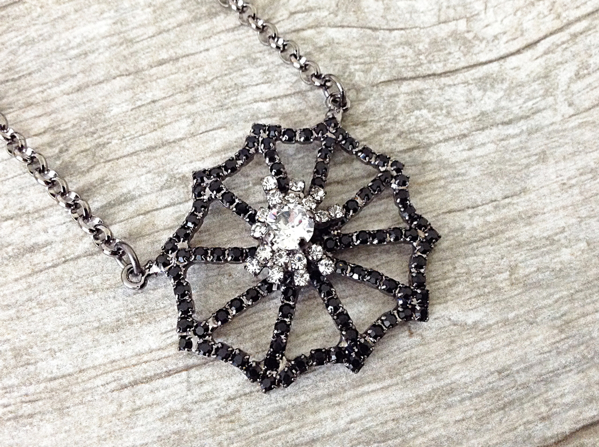 6mm | Spider On A Spiderweb Necklace | One Piece