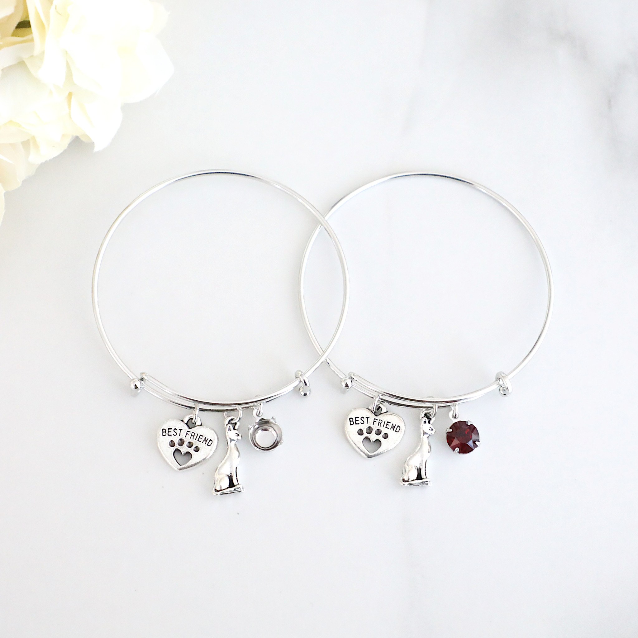 Best Friend Cat Charm Bangle Bracelet One Piece