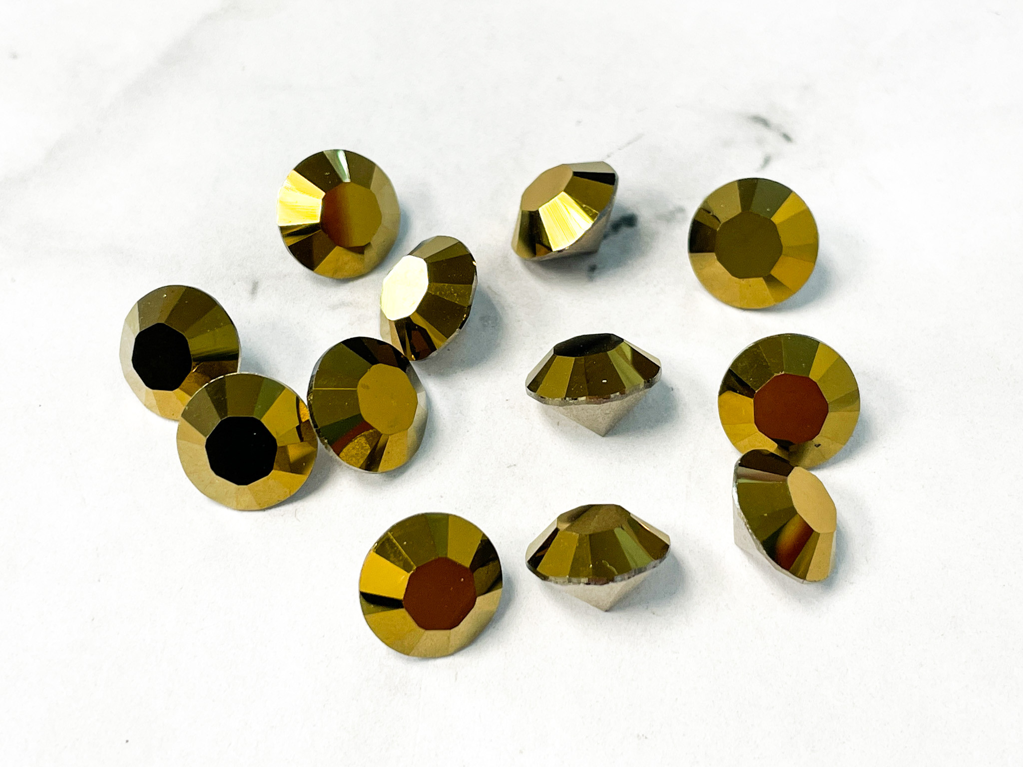 11mm | Crystal Dorado | Swarovski | 12 Pieces | Limited Edition