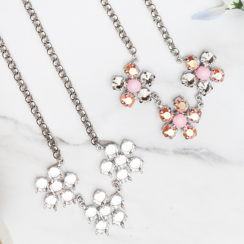 8.5mm | Triple Flower Necklace | One Piece