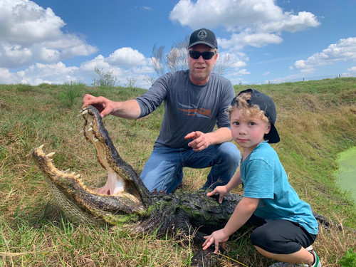 Families who hunt together stay together.