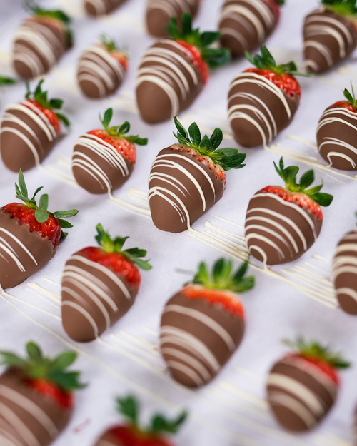 Chocolate Dipped Strawberries | Per Pound