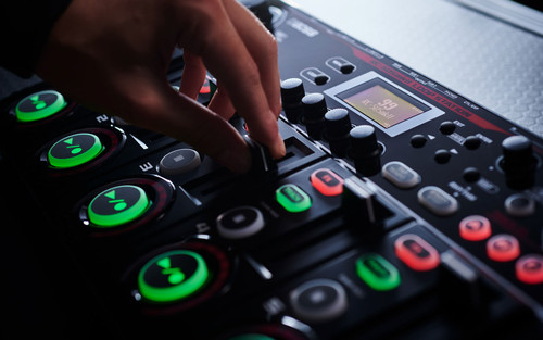 Boss RC-505 MkII Loop Station w/ Cables