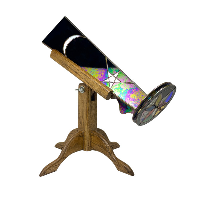 Scope on included wooden stand