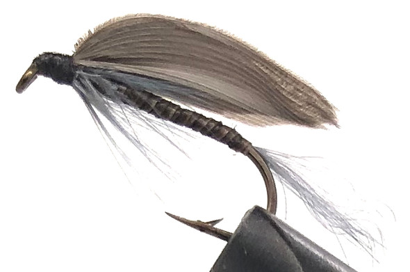 10 Moscas - Pena Azul Molhada em um Gancho Mustad de Bronze 8 - 0306