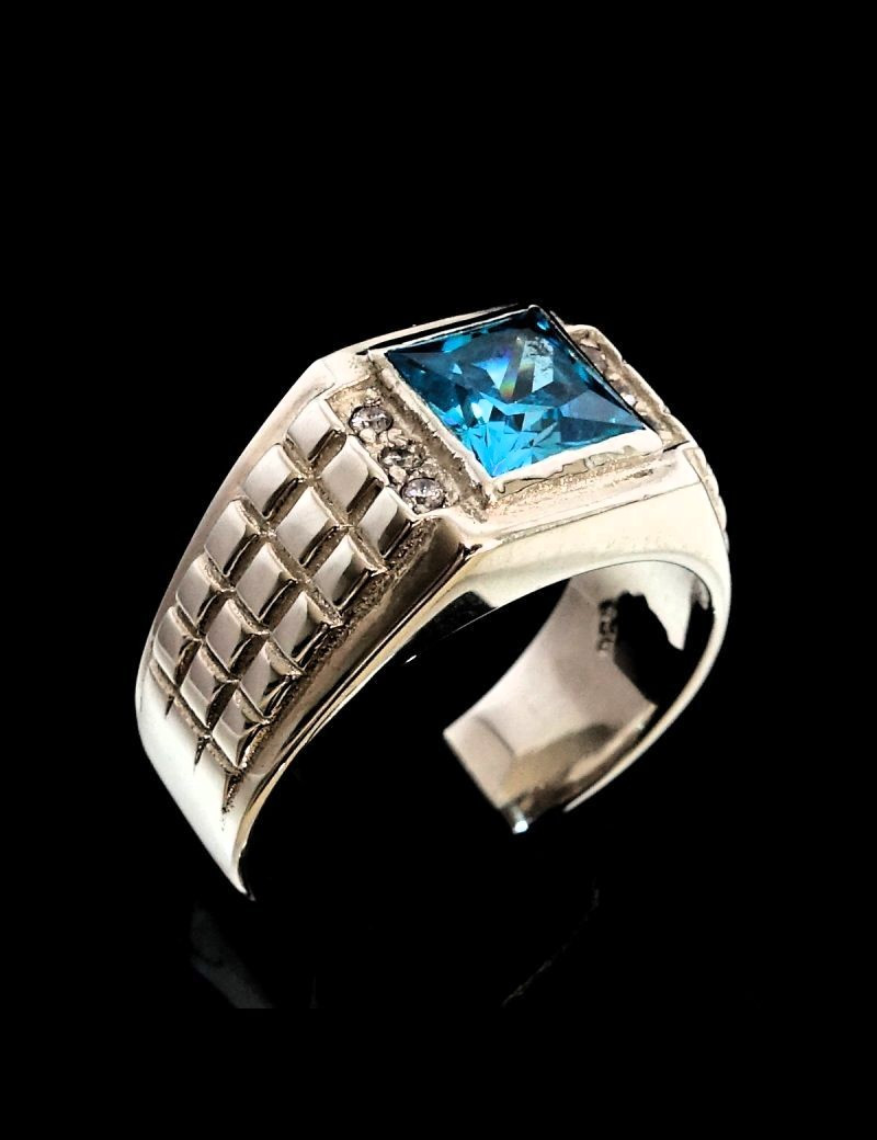 Classic Sterling silver men's ring with a stunning Princess cut