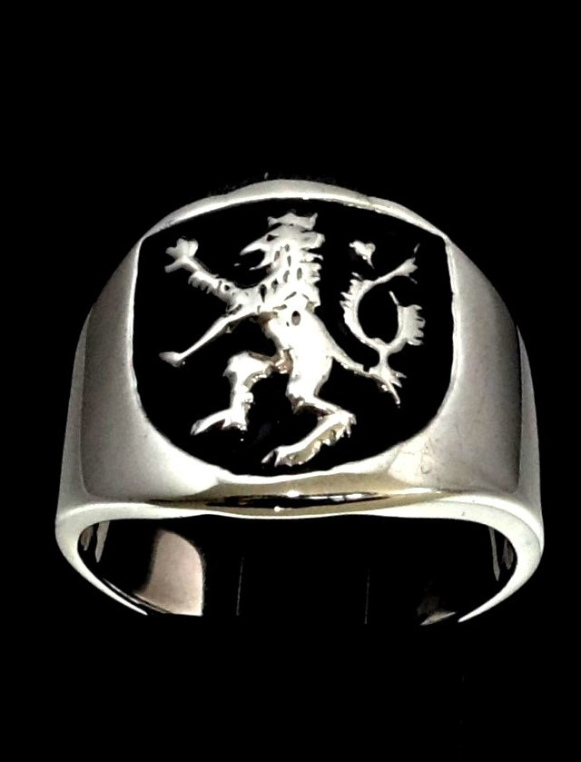 Sterling silver ring Scottish Rampant Lion on Shield Medieval
