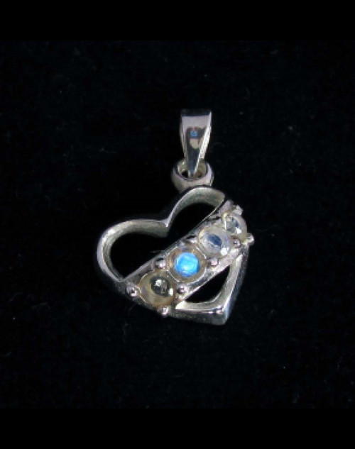 Heart shaped Sterling silver Gemstone pendant with 4 sparkling little Blue Fire Moonstones