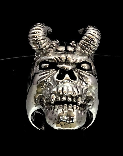 Big Sterling silver men's ring Ram Horned Devil Skull Diablo high polished and antiqued 925 silver