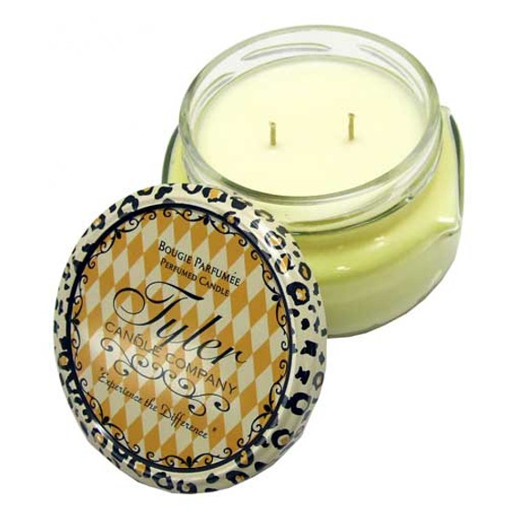 Blueberry Blitz is the mouth-watering fragrance of bakery fresh blueberry muffins! Creamy, tart and delicious. Tyler Candles Blueberry Blitz candle is the perfect finishing touch to your kitchen. Enjoy the fresh comforting fragrance of blueberry muffins without all the work.
The 3.4 oz Jar Candle is the perfect size for your kitchen.  You can easily enjoy the fragrance without sacrificing space.
Candle Color: Cream