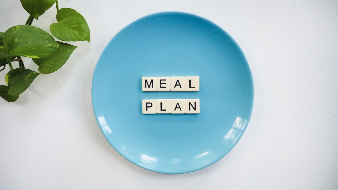 6 Big Benefits of Meal Planning for Crushing Your Health and Wellness Goals