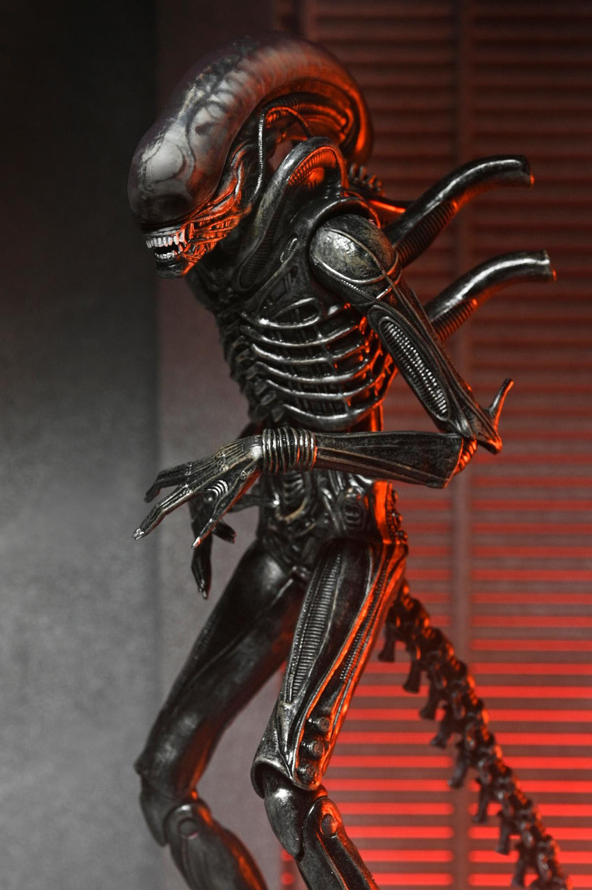NECA Alien: Romulus Ultimate Xenomorph XX121 7-Inch Scale Action